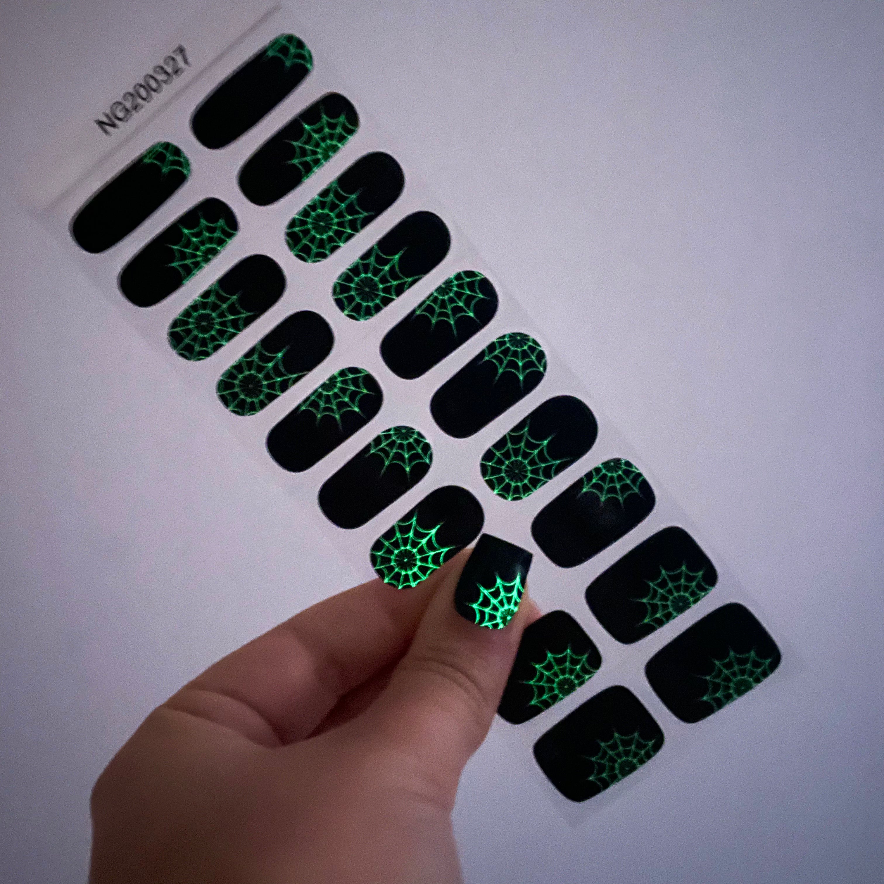 Glowing Madame Web NG327